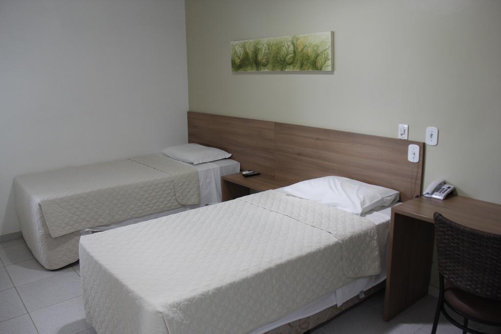 Hotel Larison Economy Pôrto Velho Zewnętrze zdjęcie