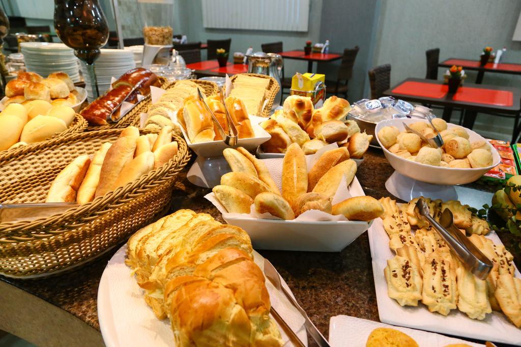 Hotel Larison Economy Pôrto Velho Zewnętrze zdjęcie